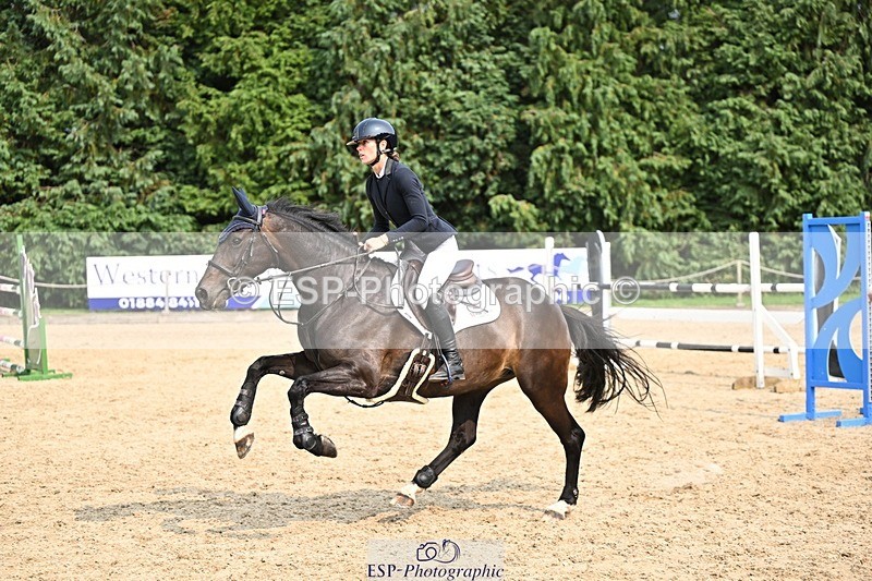 240818-153021-05238 - Cls 12A Snr Foxhunter & 1.20m Open
