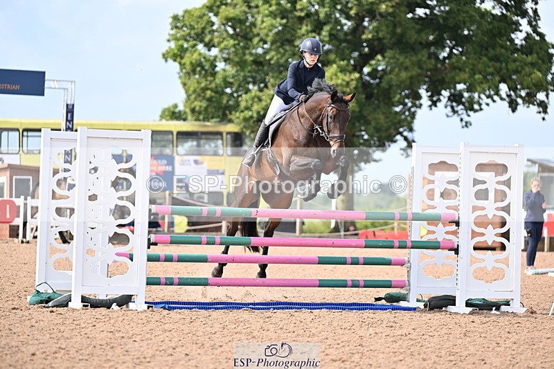 240828A-141154-00819 - Cls 4 Snr Newcomers and 1.10m Open