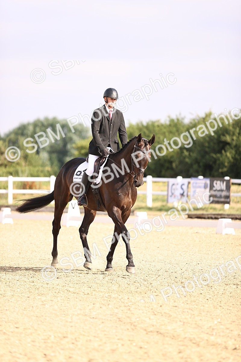 SBM_008454 - Novice 5 - 08.30-9.33