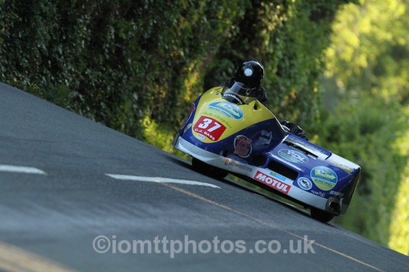 David Hirst / Benjamin Binns Honda / Leeds Parcel Company - Friday Practice - Sidecars