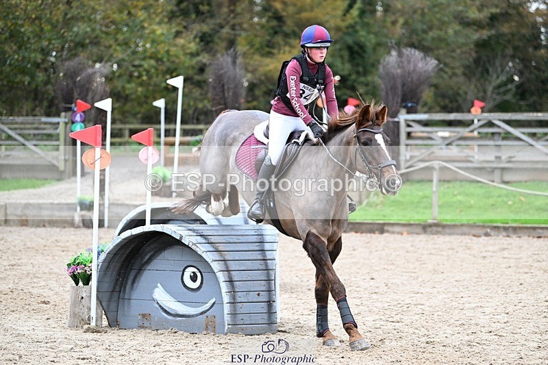 241117-144823-04725 - Cls 3 90-95cm 14.00 to 15.00