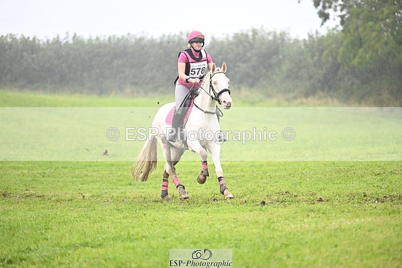 240901A-161755-11068 - 576-Tabitha.Bluck-PENDANN.REEF