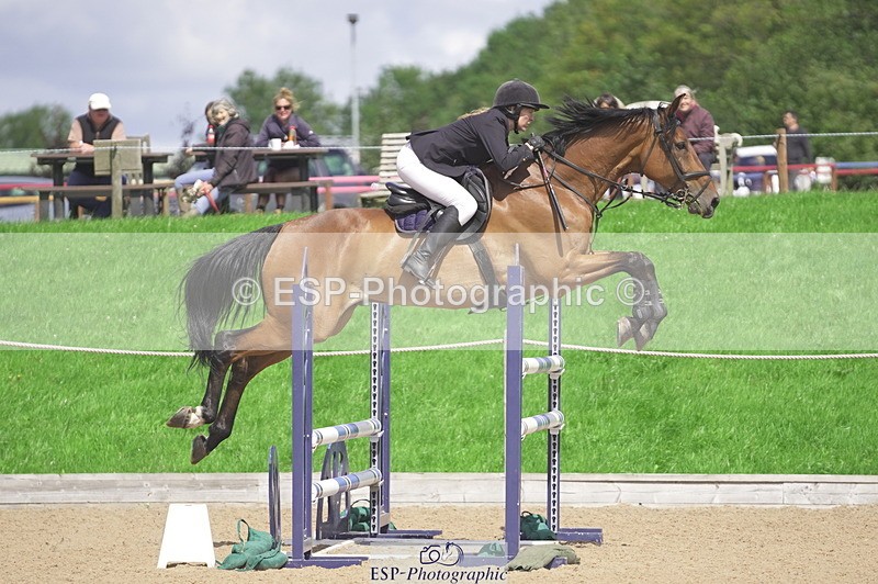 230806A-123644-02019 - Cls 14 Snr Foxhunter & 1.20m Open