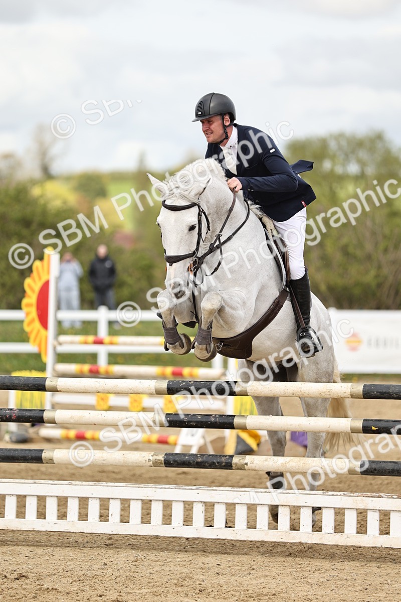 SBM_001317 - Class 4 - Senior Newcomers - 1.10m
