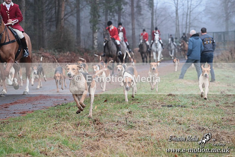 HUPY 261224 342 - Pytchley with Woodland Hunt Boxing Day Meet 26th December 2024