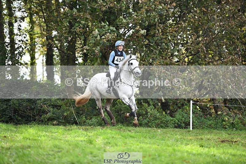 231021-133350-18065 - 434-SPINK.BUSTER-Sue.Parkes-SC+XC