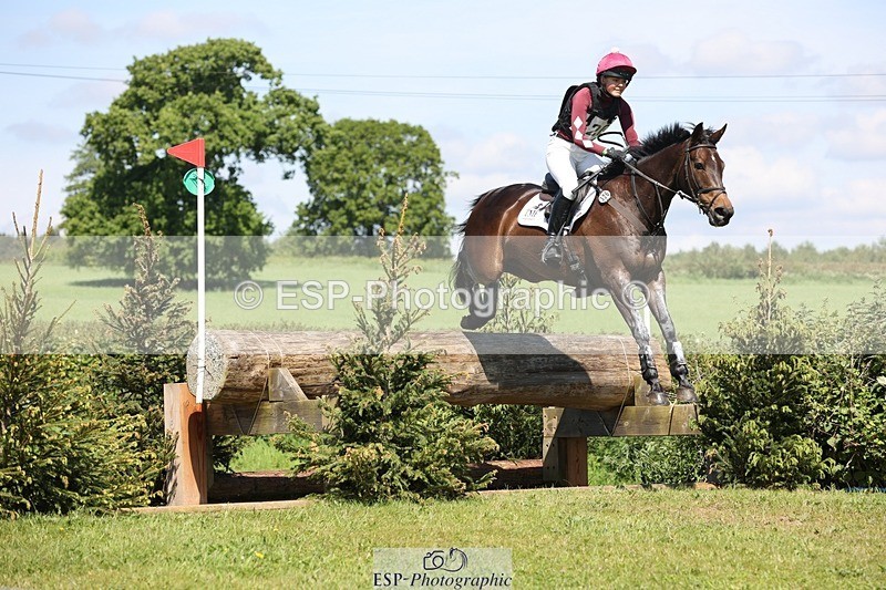 240525-110640-12559 - 326-BALLINAMEEN_BOYLE-Georgie_Selley