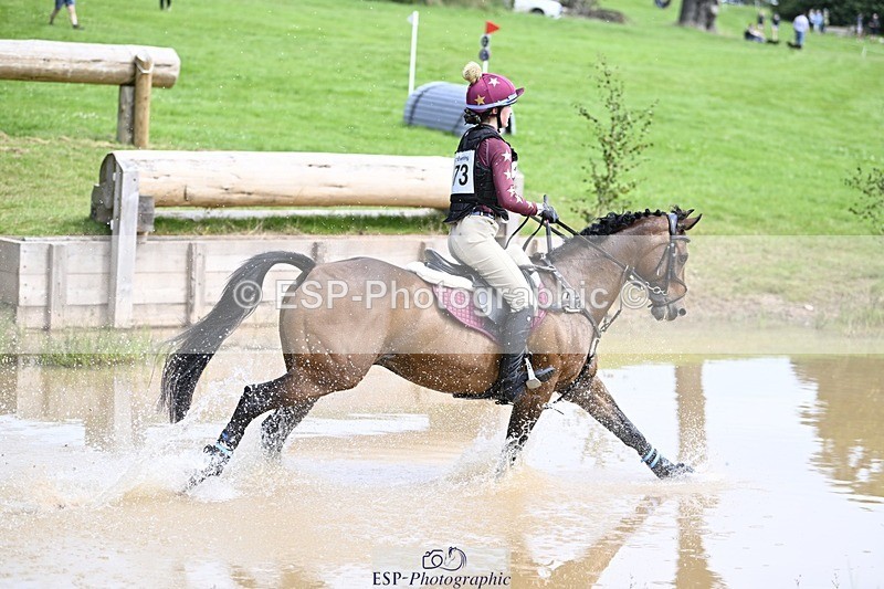 240803-150000-08376 - 173-Grace_Tucker-UPDOWN_DAI