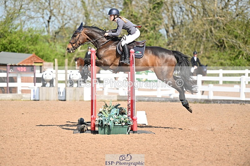 240509A-100725-00358 - Cls 1 British Novice and 90cm Open