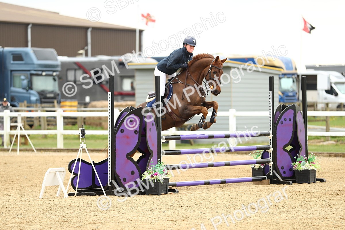 SBM_000750 - Class 3 - Senior Discovery 1m