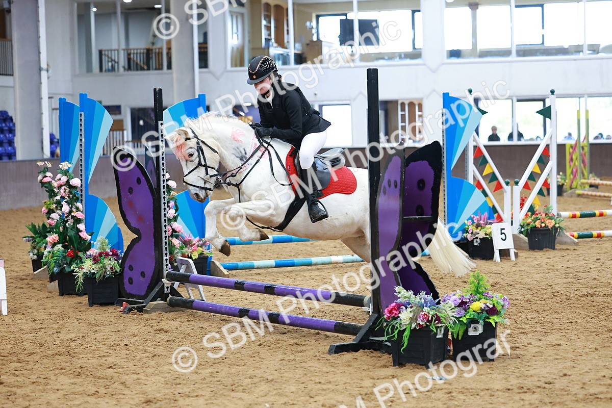 SBM_001682 - Class 3 - Horse & Hound (60cm)