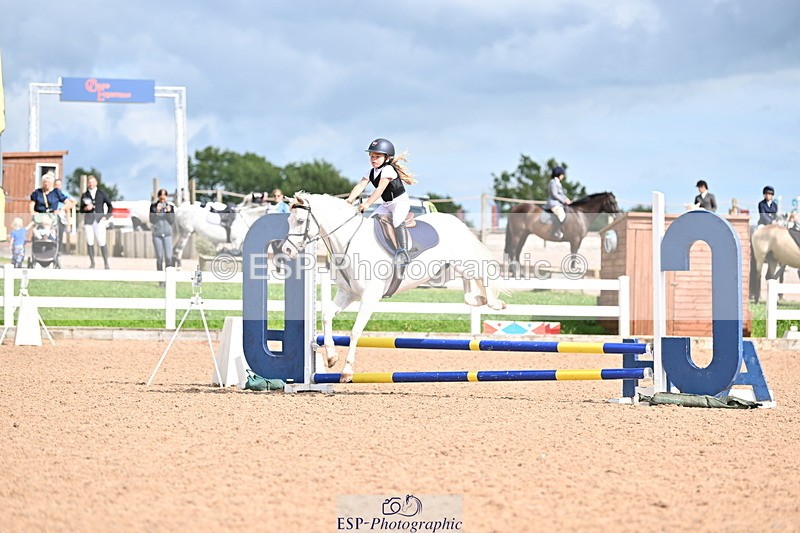 240806A-160122-00181 - Clear Round & 60cm BS Club & Schools