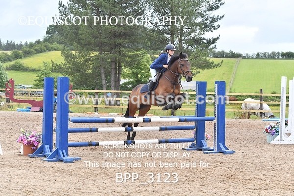 BPP_3123 - CLASS 13 SUN Senior BritiNovice/ 90cm Open