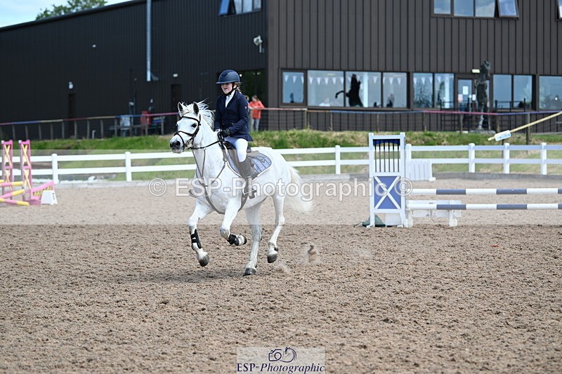 240609A-120357-04403 - Cls 23 Pony Intro 70cm