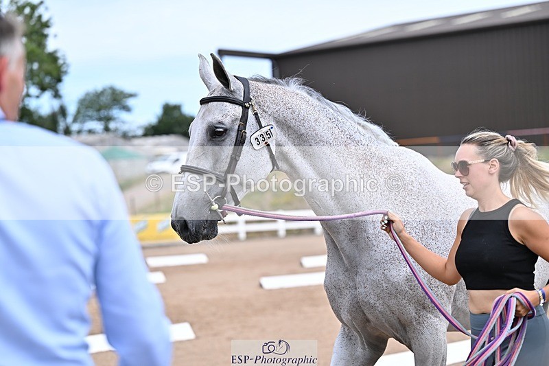 250716-131602-00422 - Trot Up 12.30 to 1.30