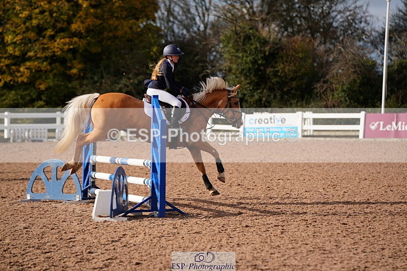 241027A-102304-02078 - SUN Cls 4 Pony British Novice and 80cm