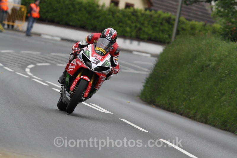Ian Hutchinson Yamaha / Milwaukee Yamaha - Wednesday Practice - Solos