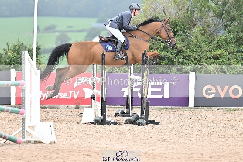 250917-132107-00649 - Cls 4 Newcomers and 1.10m Open