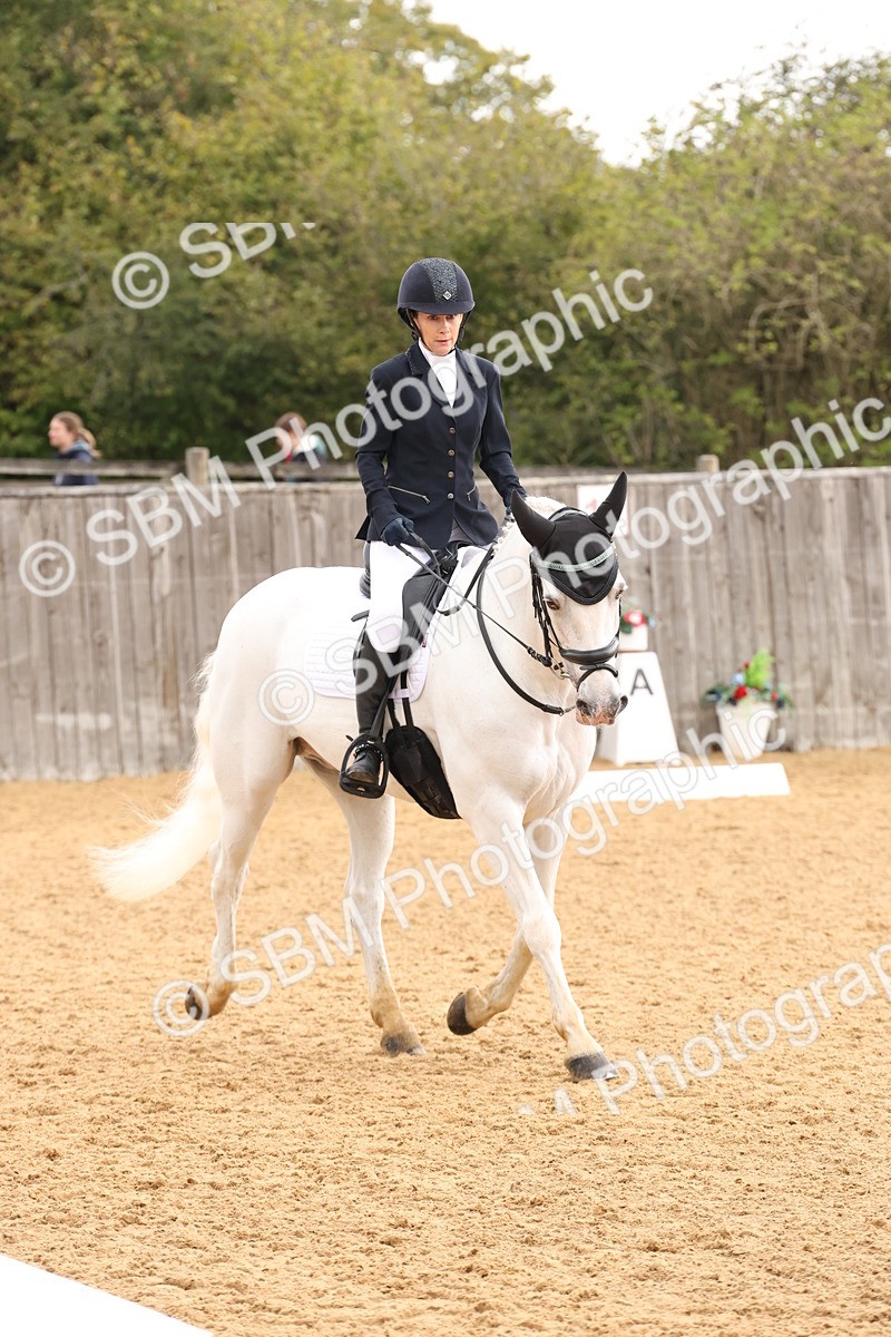 SBM_44064 - D6 - Small Tour Championship Intro 4
