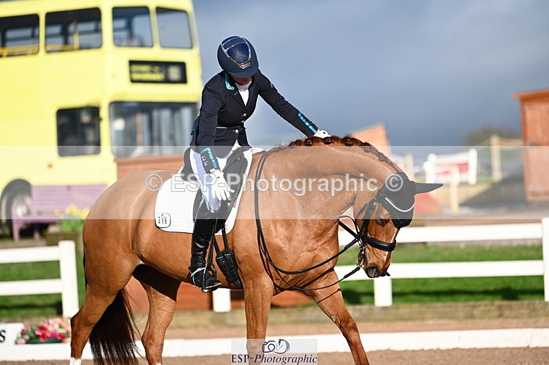 240218A-155532-09269 - 219-Jessica.Davies-Kadanz.II