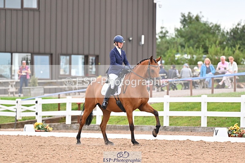 240817A-154607-10359 - 316-Hannah.Drinkwater-Sonnetti