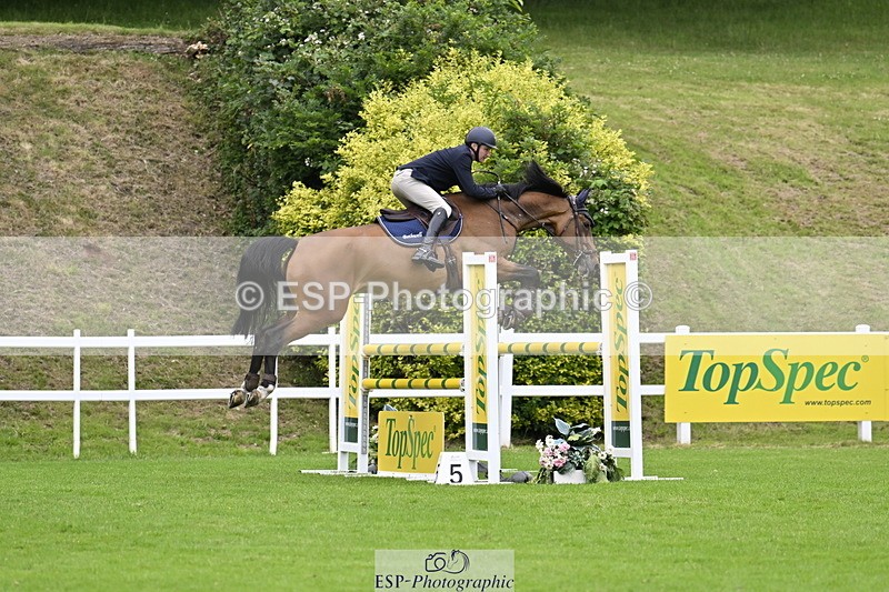 250613A-131208-02106 - Cls 3 Snr Foxhunter