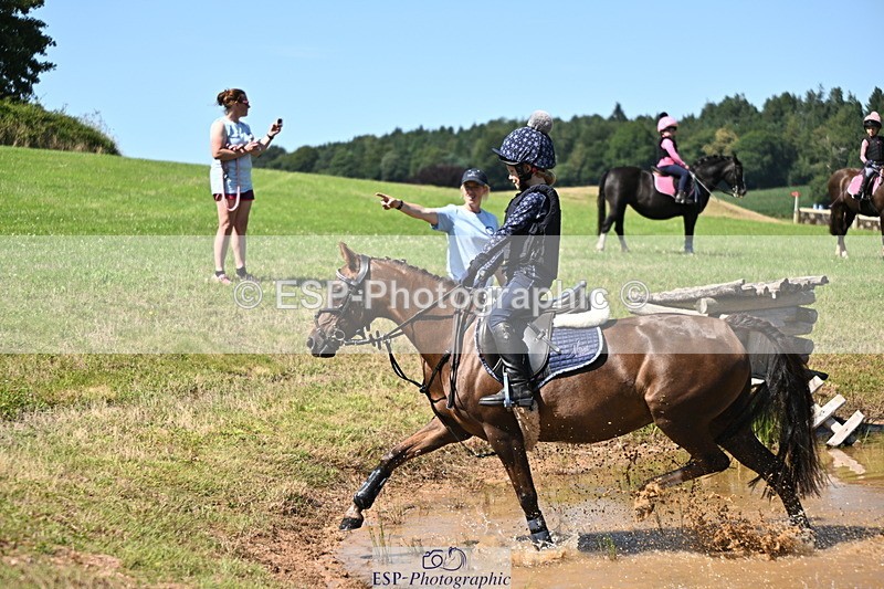 240729B-145911-02913 - Abbie's Group XC