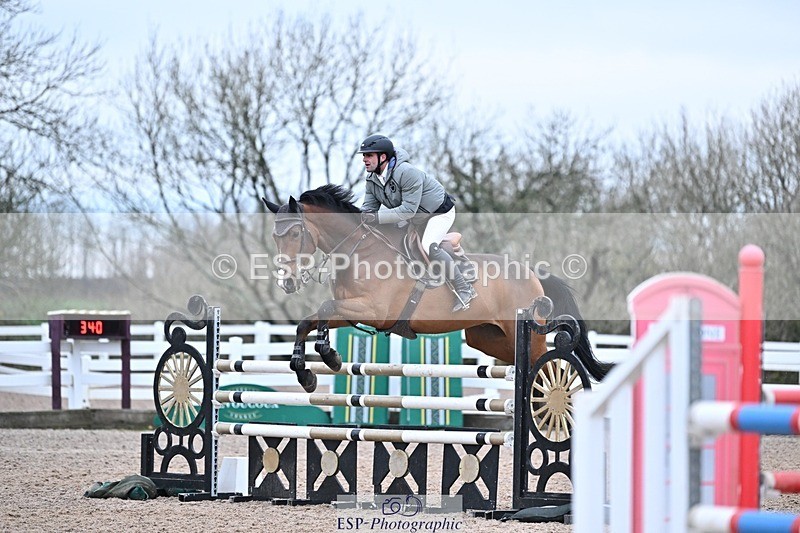 241127-135327-00703 - Cls 05A&B Snr Fox & 1.20m Open