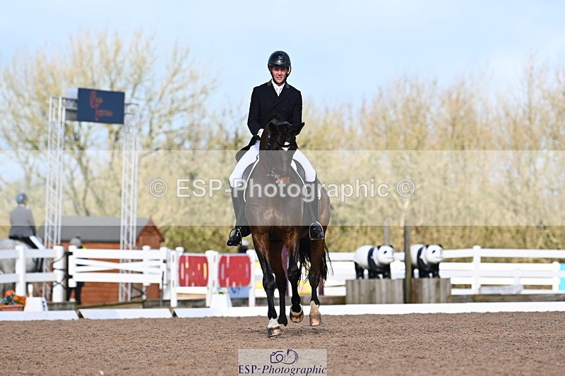 240218A-114409-06447 - 167-Mark.Forrest-Fidel.Von.Singng