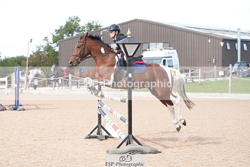 260926-133825-00396 - Cls 8&9 Pony Newc & Foxhunter