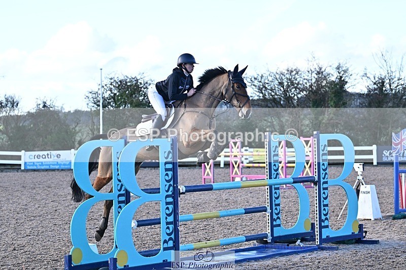 251203-125651-00596 - Cls 4 Newcomers and 1.10m Open