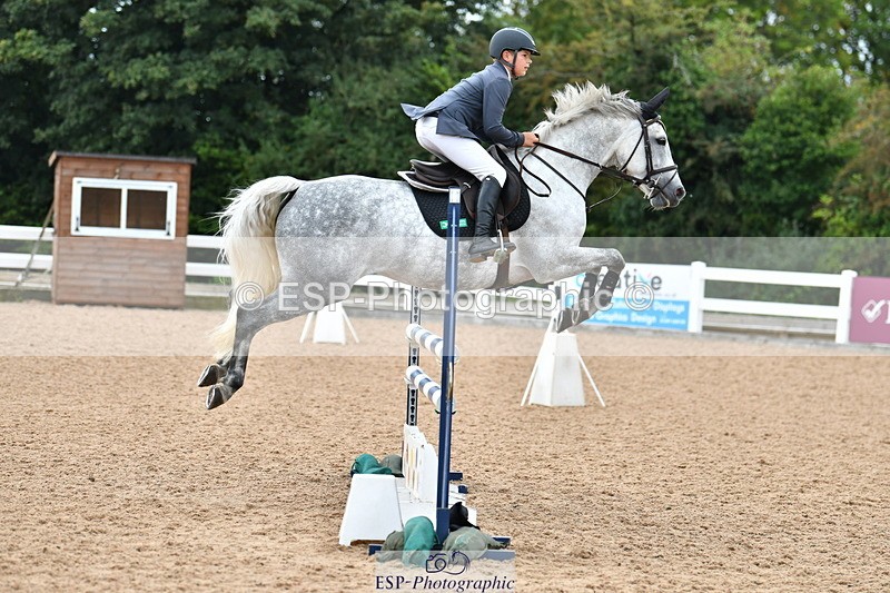 230819A-121058-00471 - Cls 25 Pony Newcomers & 1m Open