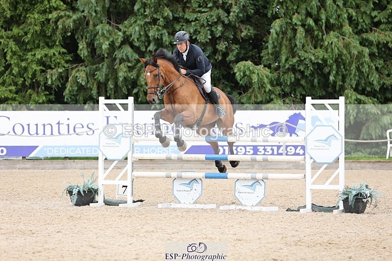 240711-152027-28865 - Cls 124 Foxhunter