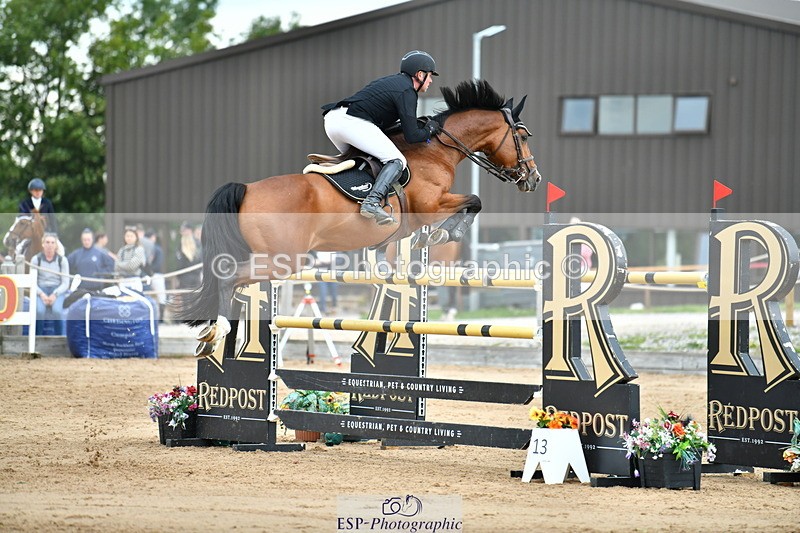 230720A-152751-03880 - Cls 9, 2 Star Big 1.40m Start to break