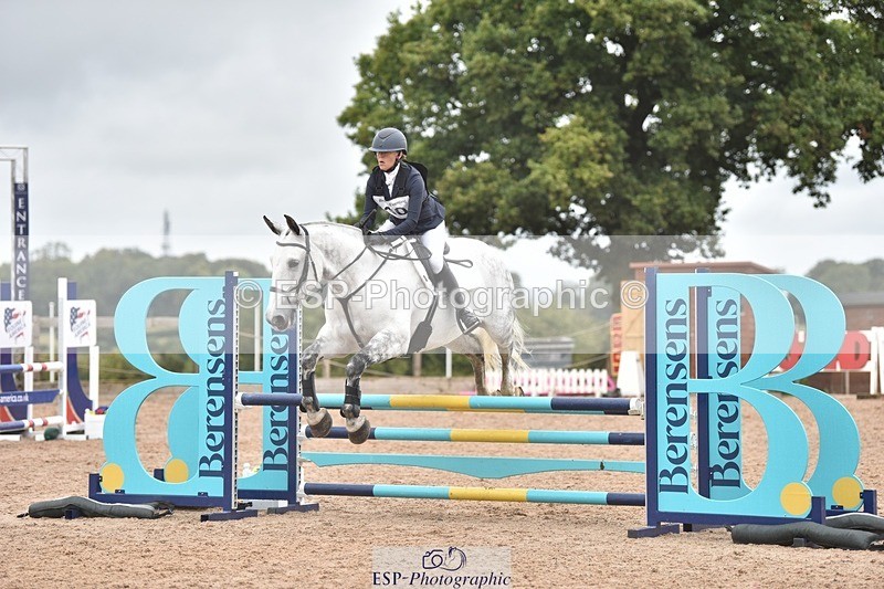 250830-112114-00531 - B-060-Helen.Hickson