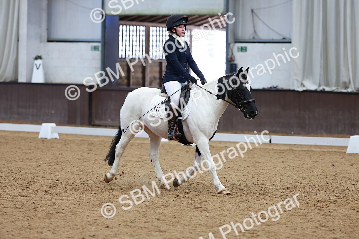 SBM_002901 - Class 14 - Novice 2