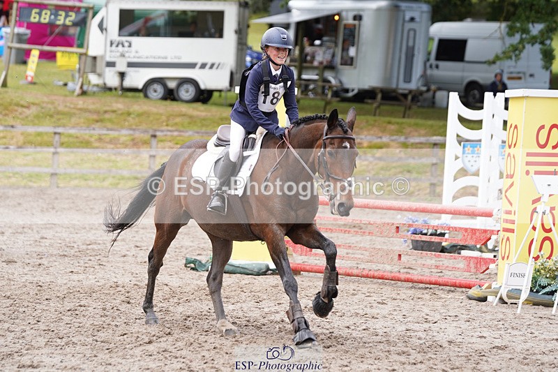 240824X-122956-24097 - 80cm Round 1 12.00 to 13.00