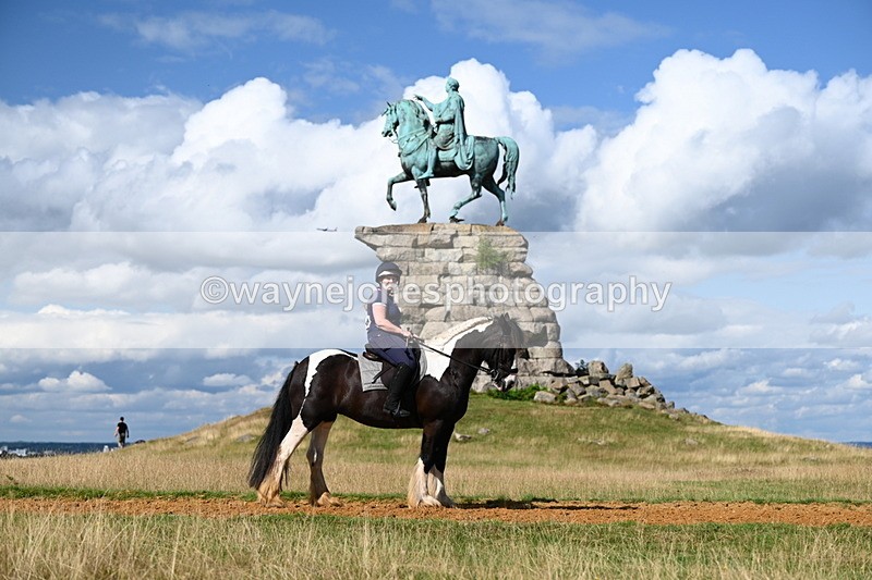 DSC_0236 - Time at Statue 15:58 to 16:05