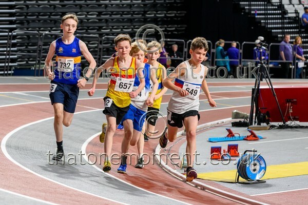 Age26SUN-910424 - Track Male Set Two