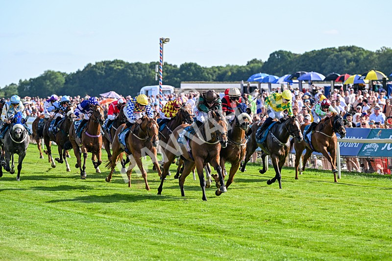 110726-Race 7-Magic Boy-8748 - Race 7 17.30pm John Smith's Sprint Handicap
