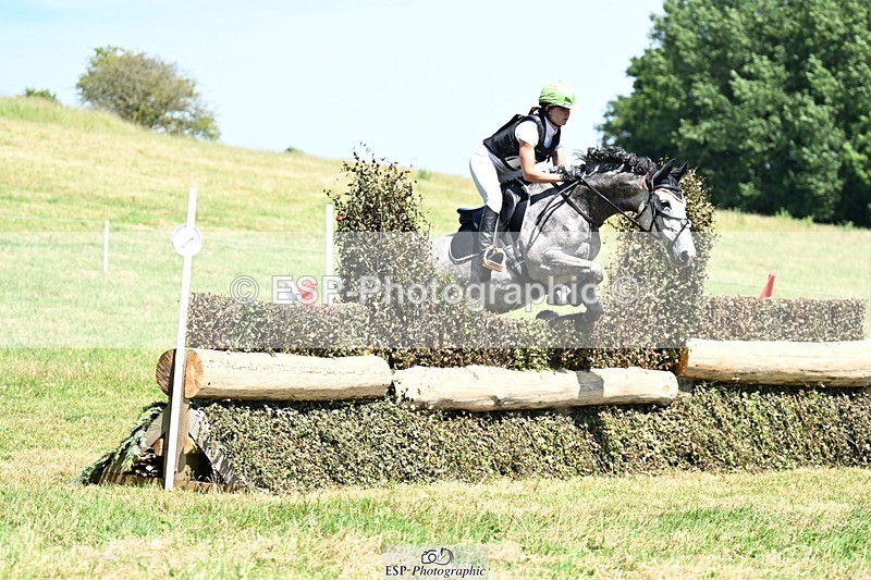 240629X-142823-4196 - 210-Tarka_Abraham-QUEEN_RUBIE