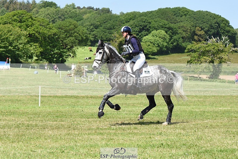 230527-113338-09342 - 311-BALLYCOSKERRY_REGAL_DIAMOND-Hollie_Swain-XC