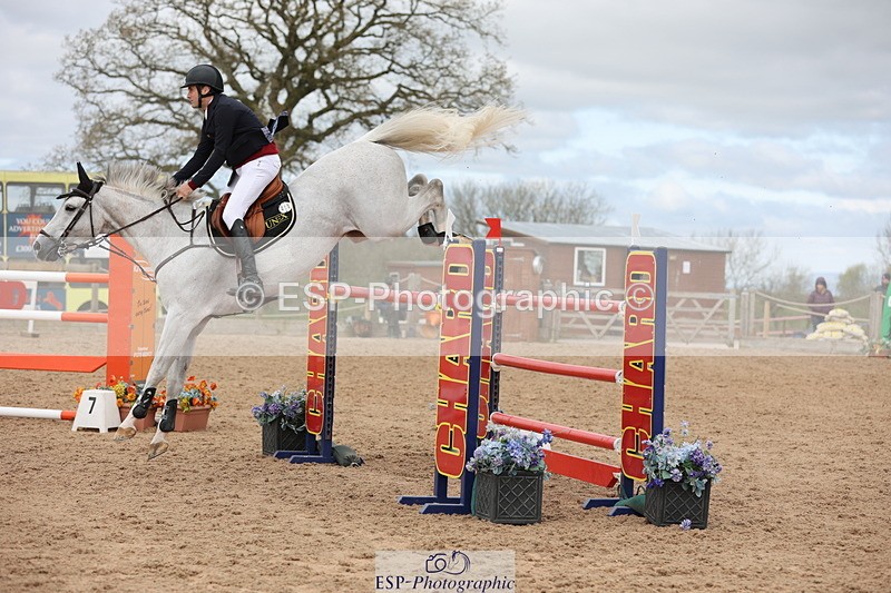 240419A-122729-07241 - Cls 6, 2 Star Medium Tour 1.35m