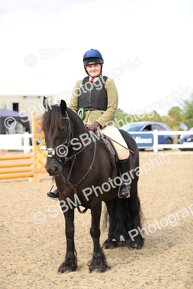 SBM_05682 - Class 48a Style & Performance 70cm (15-19)