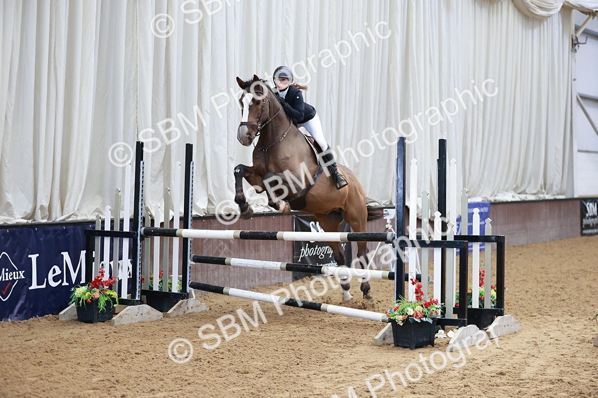 SBM_003824 - Class 11 - Senior Newcomers - 1.10m