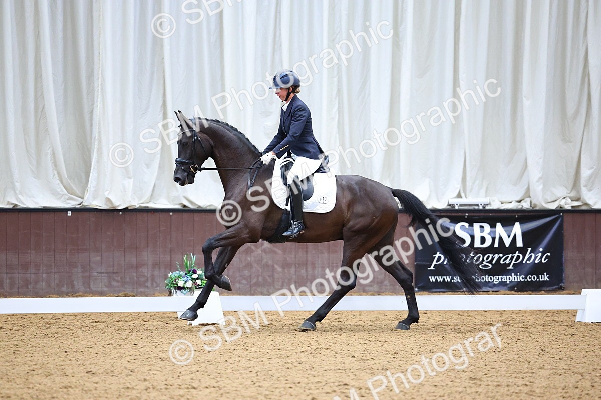 SBM_005600 - Class 5 - Novice 6 - 9.30-10.33