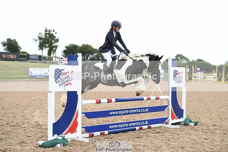 250807-104038-00253 - 80cm Round 1