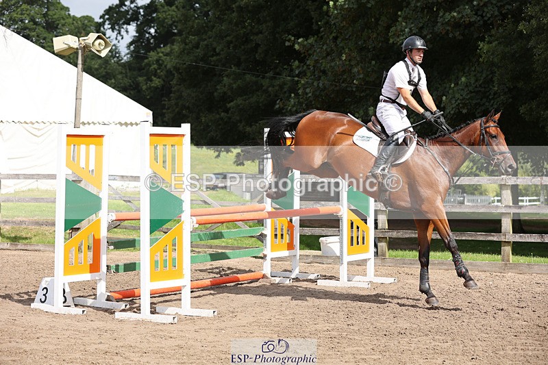 240804-104409-11249 - 306-Rupert_Batting-COOMBELAND_ALBERTS_RUMOUR_II