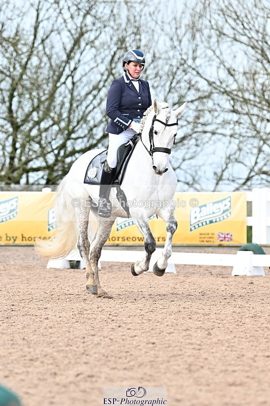 240218A-131042-07564 - 120-PAULA.LEE-Deseado.Santo