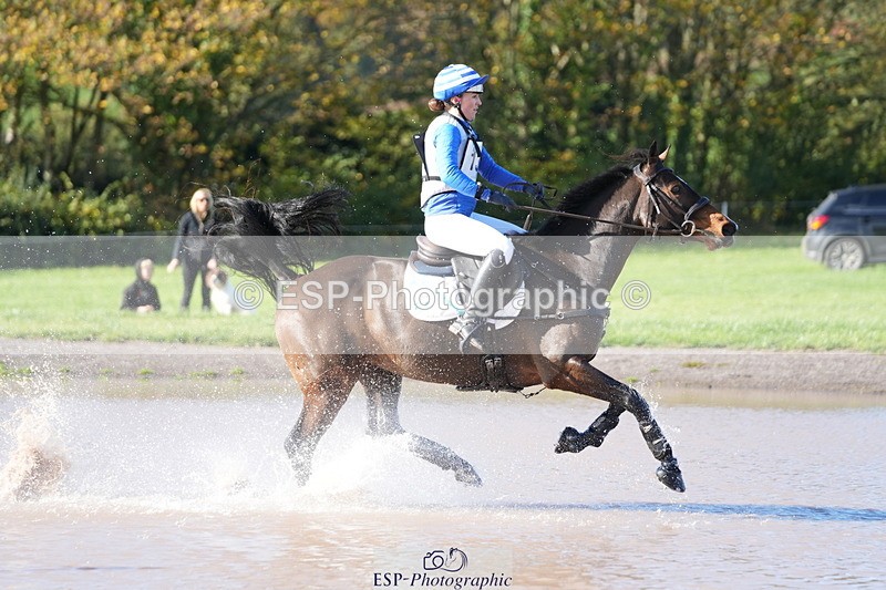 251024A-122706-08787 - B-131-Gemma.Gurvidi